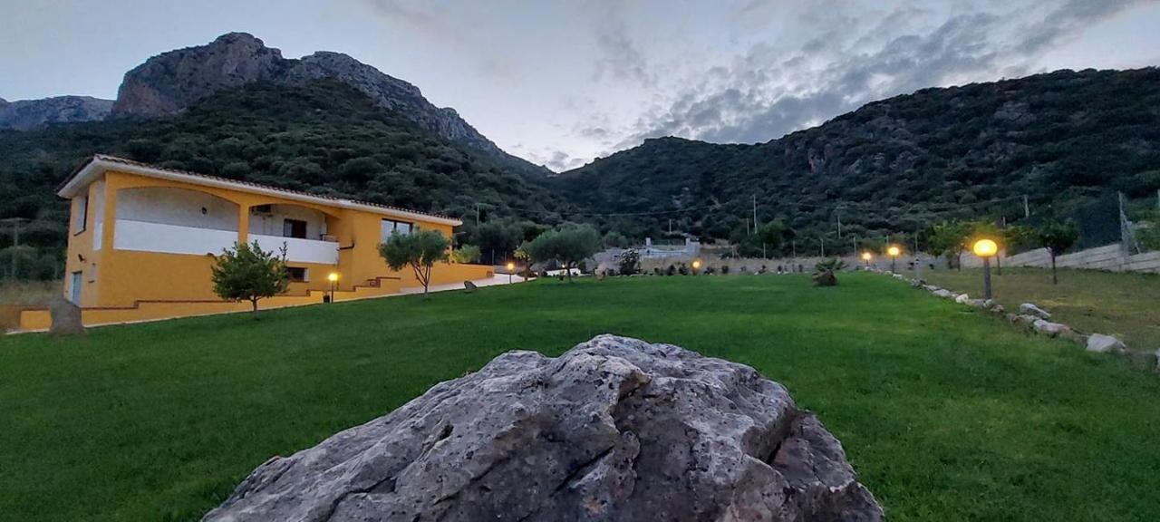 Indipendente Con Piscina Uso Esclusivo Internet Illimitato Villa Siniscola Bagian luar foto