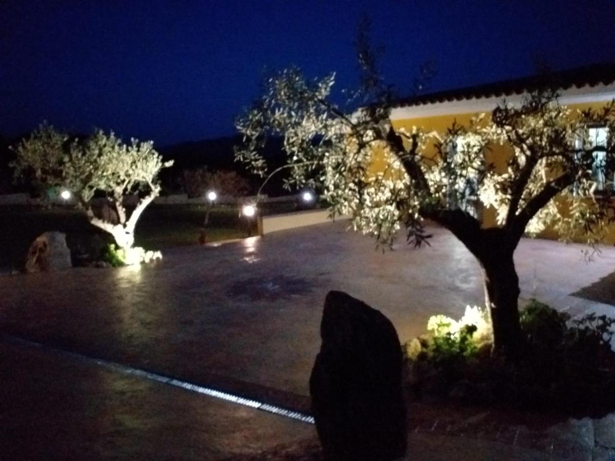 Indipendente Con Piscina Uso Esclusivo Internet Illimitato Villa Siniscola Bagian luar foto